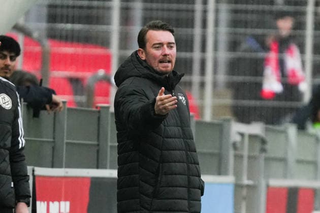 Germany Google Pixel Womens Bundesliga 2025 26, 12 Matchday Bayer 04 Leverkusen vs RB Leipzig 06 12 2025 Ulrich Haberland Stadion Leverkusen, North Rhine-Westphalia Stephan Jonas Head Coach, RB Leipzig Copyright: xCelinaxLeiersx