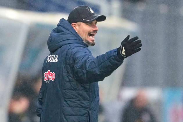 Stefan Kleineheismann coach, head coach, TSG II , gives instructions, gestures, gesticulates with arms, single image, single photo, action, action, 06 12 2025, Sinsheim Germany , Football, 3 Liga, TSG 1899 Hoffenheim II SSV Jahn Regensburg, DFB DFL REGULATIONS PROHIBIT ANY USE OF PHOTOGRAPHS AS IMAGE SEQUENCES AND OR QUASI VIDEO xozx