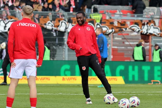 15 Dennis Duah Energie Cottbus Football 3 League 2025 2026 FC Energie Cottbus MSV Duisburg