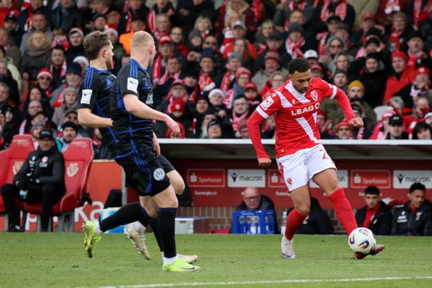 21 Leon Guwara Energie Cottbus, r Football 3 Liga 2025 2026 FC Energie Cottbus MSV Duisburg