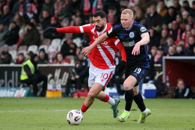 10 Tolcay Cigerci Energie Cottbus, l , 19 Leon Müller Duisburg Football 3 Liga 2025 2026 FC Energie Cottbus MSV Duisburg