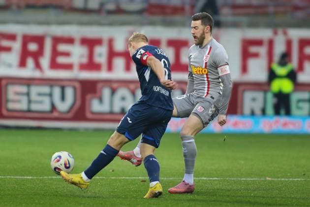 Valentin Laessig TSG Hoffenheim II, 6 , Christian Kuehlwetter SSV Jahn Regensburg, 30 GER, TSG 1899 Hoffenheim II vs SSV Jahn Regensburg, Football, 3 Liga, Matchday 17, Season 2025 2026, 06 12 2025 DFL DFB REGULATIONS PROHIBIT ANY USE OF PHOTOGRAPHS as IMAGE SEQUENCES and or QUASI VIDEO GER,TSG 1899 Hoffenheim II vs SSV Jahn Regensburg, Football, 3 Liga, Matchday 17, Season 2025 2026, 06 12 2025 Hoffenheim Copyright: xEibner-Pressefoto JoergxHirschx EP_JHH