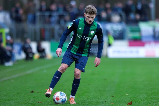 06 12 2025, xKWIx, Football, Regionalliga West, FC Gütersloh RW Oberhausen, Ohlendorf Stadion im Heidewald Niklas Barthel FC Gütersloh 4 Photo xKamilxWilkowskixPressefotoKochx NRW Germany
