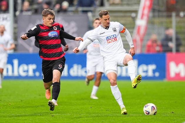 06 12 2025, xydrx, Fußball, 3 Liga, FC Viktoria Köln SSV Ulm 1846, Saison 2025 2026, Sportpark Höhenberg David Otto FC Viktoria Köln 10 im Zweikampf gegen Dennis Dressel SSV Ulm 1846 14 DFB regulations prohibit any use of photographs as image sequences and or quasi video Photo xYannisxDreimannxPressefotoKochx Nordrhein Westfahlen Germany