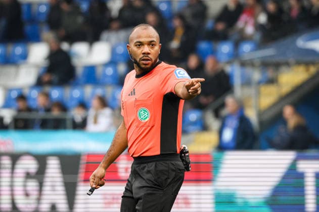 Germany 3 Liga 2025 26, 17 Matchday TSG Hoffenheim II vs SSV Jahn Regensburg, Dietmar Hopp Stadion Sinsheim Jonah Besong Referee Sinsheim Dietmar Hopp Stadion Baden Württemberg Germany Copyright: xBenedictxChristx