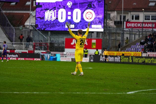 Germany Soccer 3 Bundesliga Season 2025 26, Matchday 17 VfL Osnabrück vs SV Wehen Wiesbaden, 06 12 2025, Stadion Bremer Brücke, Osnabrück Lukas Jonsson VfL Osnabrück, 21 Copyright: xLeonxFrickx