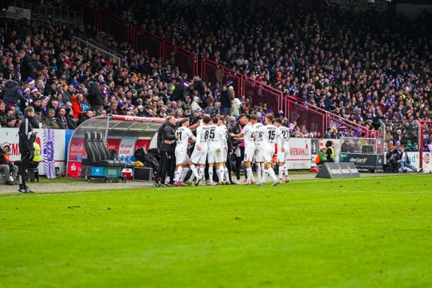 Germany Soccer 3 Bundesliga Season 2025 26, Matchday 17 VfL Osnabrück vs SV Wehen Wiesbaden, 06 12 2025, Stadion Bremer Brücke, Osnabrück Goal 0 1 for Wiesbaden Fatih Kaya SV Wehen Wiesbaden, 29 Copyright: xLeonxFrickx