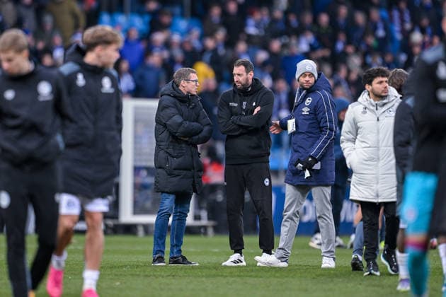 06 12 2025, Soccer, 2 Bundesliga, 15 Matchday Season 2025 2026, VfL Bochum DSC Arminia Bielefeld, Sport Managing Director Michael Mutzel DSC Arminia Bielefeld , Coach Mitch Kniat Arminia Bielefeld xRHR PHOTO TKx Copyright: RHR-FOTOx RHR-FOTO TK
