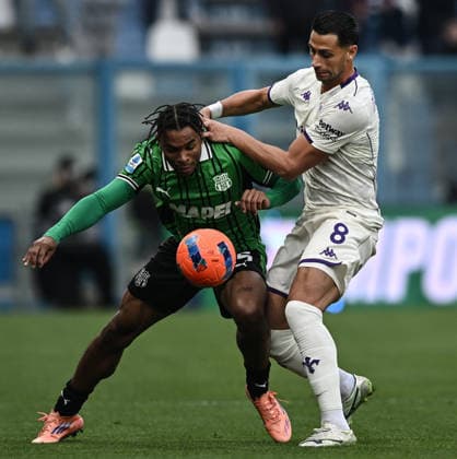 Mp Reggio Emilia 06 12 2025 - campionato di calcio serie A Sassuolo-Fiorentina foto Matteo Papini Image nella foto: Armand Lauriente -Rolando Mandragora 