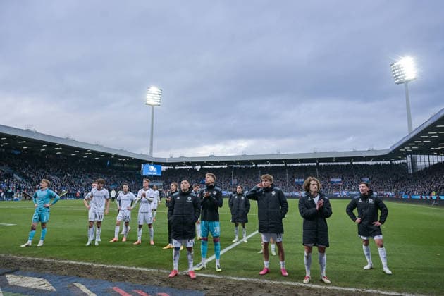 06 12 2025, Football, 2 Bundesliga, 15 Matchday Season 2025 2026, VfL Bochum DSC Arminia Bielefeld, The players of Arminia Bielefeld are disappointed, xRHR PHOTO TKx Copyright: RHR-FOTOx RHR-FOTO TK
