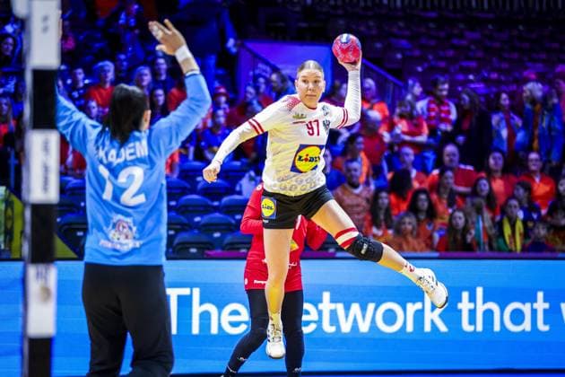 ROTTERDAM , 06-12-2025 , Rotterdam Ahoy , Womens World Championship, WM, Weltmeisterschaft Handball 2025 , match between Austria and Tunisia , picture shows Austria player Philomena Egger Austria - Tunisia (women)  x32373619x Copyright: