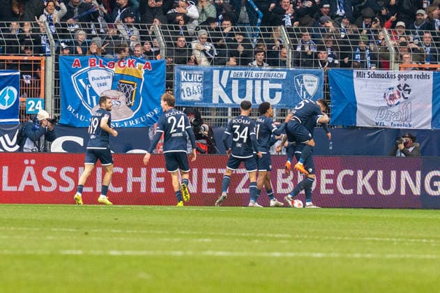 Germany, Soccer, 2 Bundesliga, Matchday 15 2025 2026 VfL Bochum Arminia Bielefeld on 06 12 in Bochum Vonovia Ruhrstadion Goal to 1 0 Philipp Hofmann VfL Bochum 33 Goal celebration Copyright: xSvenxHeidmannx