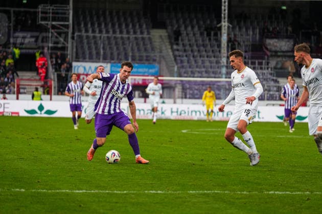 Germany Soccer 3 Bundesliga Season 2025 26, Matchday 17 VfL Osnabrück vs SV Wehen Wiesbaden, 06 12 2025, Stadion Bremer Brücke, Osnabrück Robin Meißner VfL Osnabrück, 11 Copyright: xLeonxFrickx
