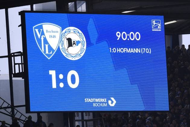 Soccer 2 Bundesliga 15 Matchday VfL Bochum DSC Arminia Bielefeld on 06 12 2025 at the Vonovia Ruhrstadion in Bochum The scoreboard at the Vonovia Ruhrstadion shows the final score Bochum 1 0 Bielefeld DFL regulations prohibit any use of photographs as image sequences and or quasi video xRx