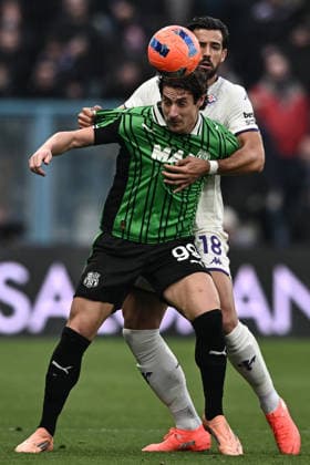 Mp Reggio Emilia 06 12 2025 - campionato di calcio serie A Sassuolo-Fiorentina foto Matteo Papini Image nella foto: Andrea Pinamonti-Pablo Mari 