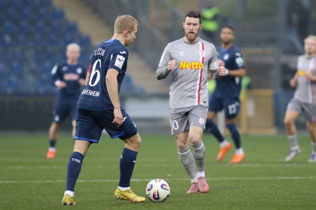 Valentin Laessig TSG Hoffenheim II, 6 , Christian Kuehlwetter SSV Jahn Regensburg, 30 GER, TSG 1899 Hoffenheim II vs SSV Jahn Regensburg, Football, 3 Liga, Matchday 17, Season 2025 2026, 06 12 2025 DFL DFB REGULATIONS PROHIBIT ANY USE OF PHOTOGRAPHS as IMAGE SEQUENCES and or QUASI VIDEO GER,TSG 1899 Hoffenheim II vs SSV Jahn Regensburg, Football, 3 Liga, Matchday 17, Season 2025 2026, 06 12 2025 Hoffenheim Copyright: xEibner-Pressefoto JoergxHirschx EP_JHH