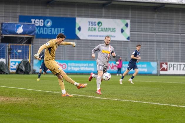 06 12 2025, Soccer, GER, Season, 3 Liga, Season 2025 2026, 17 Matchday, TSG Hoffenheim II SSV Jahn Regensburg Lukas Petersson Hoffenheim II DFL REGULATIONS PROHIBIT ANY USE OF PHOTOGRAPHS AS IMAGE SEQUENCES AND OR QUASI VIDEO