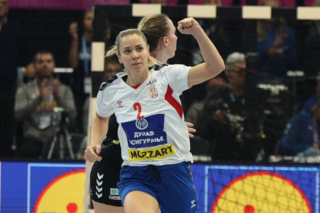GER, Dortmund, 27th Wommens World Championship 2025, Main Round, Group II, 3 Round Round Montenegro MNE vs Serbia Serbia SRB 06 12 2025, Westfalenhalle, Dortmund, GER, Dortmund, 27th Wommens World Championship 2025, Main Round, Group II, 3 Round Round Montenegro MNE vs Serbia Serbia SRB , pictured cheering for goal, Sanja Radosavljevic SRB 2 , nordphotoxGmbHx xMeuter nph00351
