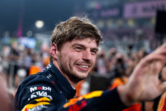 Max Verstappen Oracle Red Bull Racing, Netherlands, 01 celebrates first place on the grid and pole position at Parc Ferme, UAE, Formula 1 World Championship, Abu Dhabi Grand Prix, Yas Marina Circuit, Qualifying, 06 12 2025 UAE, Formula 1 World Championship, Abu Dhabi Grand Prix, Yas Marina Circuit, 06 12 2025 Yas Marina Island Copyright: xEibner-Pressefoto Memmlerx EP_MMR