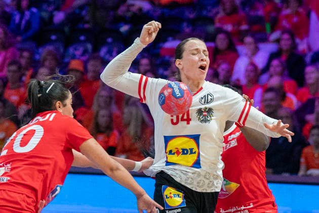 2025-12-06 Austria vs Tunisia ROTTERDAM, NETHERLANDS - DECEMBER 6: Santina Sabatnig of Austria during the IHF Worldchampionship 2025 match for women, between Austria and Tunisia at Ahoy on December 6, 2025 in Rotterdam, Netherlands. Rotterdam Ahoy Netherlands Content not available for redistribution in The Netherlands directly or indirectly through any third parties. Copyright: xHenkxSeppenx