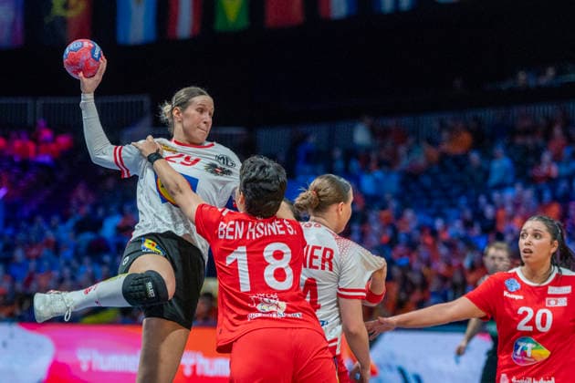 2025-12-06 Austria vs Tunisia ROTTERDAM, NETHERLANDS - DECEMBER 6: Ines Ivancok-Soltic of Austria and Salma Ben Hassine of Tunisia during the IHF Worldchampionship 2025 match for women, between Austria and Tunisia at Ahoy on December 6, 2025 in Rotterdam, Netherlands. Rotterdam Ahoy Netherlands Content not available for redistribution in The Netherlands directly or indirectly through any third parties. Copyright: xHenkxSeppenx