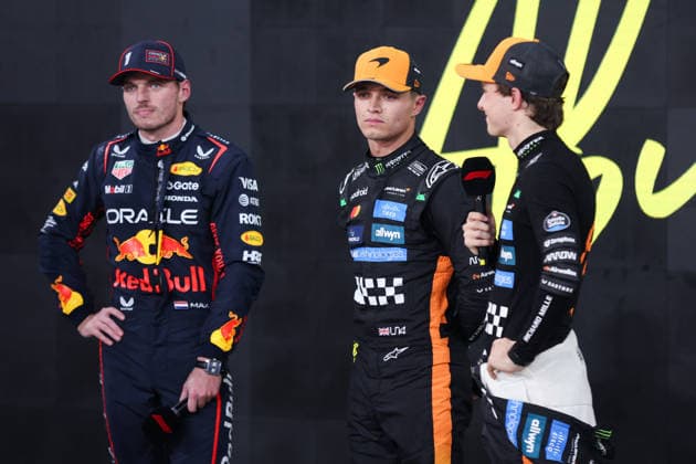 Lando Norris of Great Britain and McLaren, Oscar Piastri of Australia and McLaren and Max Verstappen of the Netherlands and Oracle Red Bull Racing , Qualifying, F1 Grand Prix of Abu Dhabi, on 06 December 2025 in Abu Dhabi, United Arab Emirates Photo by Diogo Cardoso DeFodi Images Lando Norris of Great Britain and McLaren, Oscar Piastri of Australia and McLaren and Max Verstappen of the Netherlands and Oracle Red Bull Racing , Qualifying, F1 Grand Prix of Abu Dhabi, Yas Marina Circuit on December 6, 2025 in Abu Dhabi, United Arab Emirates Photo by Diogo Cardoso DeFodi Images