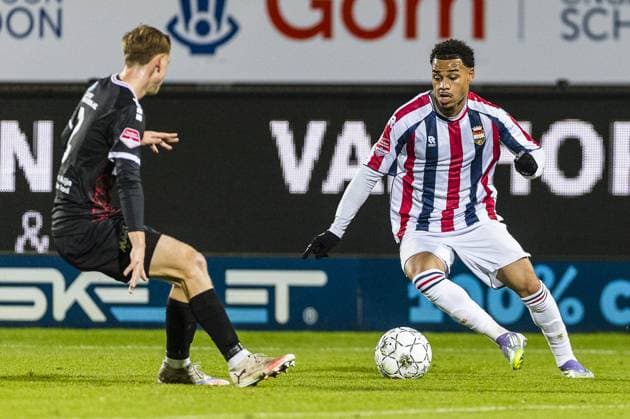 TILBURG , 06-12-2025 , Koning Willem II stadium , season 2025 2026 , Dutch Keuken Kampioen Divisie football , match between Willem II and FC Dordrecht , picture shows Dordrecht player Jurre van aken , Willem II player Emilio Kehrer Willem II - Dordrecht  x32376151x Copyright: