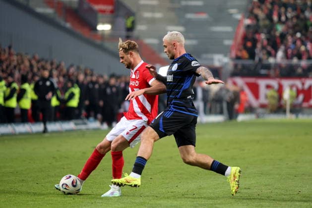 7 Timmy Thiele Energie Cottbus, l , 11 Maximilian Dittgen Duisburg Football 3 Liga 2025 2026 FC Energie Cottbus MSV Duisburg