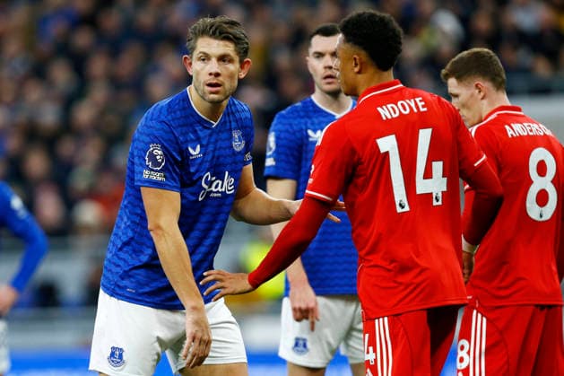 Everton v Nottingham Forest, Liverpool, UK - 6 December 2025 James Tarkowski of Everton during the English Premier League Match between Everton and Nottingham Forest at Hill Dickinson Stadium on 6 December 2025 in Liverpool, England (Photo by Steve Taylor PPAUK) Bramley-Moore Dock Hill Dickinson Stadium Liverpool England Copyright: xStevexTaylor PPAUKx PPA-234497