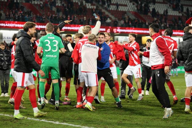 Energie celebrates victory Football 3 Liga 2025 2026 FC Energie Cottbus MSV Duisburg