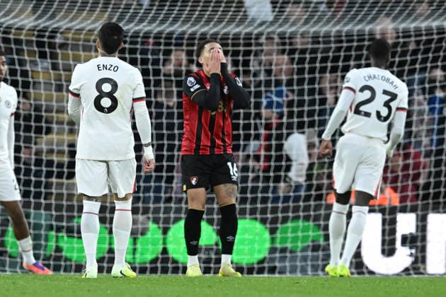 Bournemouth v Chelsea Premier League 06 12 2025. Marcus Tavernier (16) of AFC Bournemouth reacts after missing a chance to score a goal during the Premier League match between Bournemouth and Chelsea at the Vitality Stadium, Bournemouth, England on 6 December 2025. Bournemouth Vitality Stadium Dorset England Editorial use only DataCo restrictions apply See www.football-dataco.com , Copyright: xGrahamxHuntx PSI-23351-0066