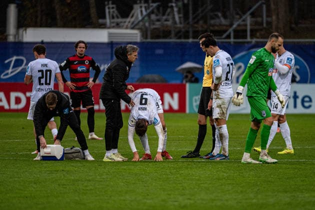 3 Soccer Bundesliga Viktoria Köln SSV Ulm 1846 Soccer, Matchday 17, on 06 12 2025 Mirnes Pepic SSV Ulm 1846, 20 , Lucas Röser SSV Ulm 1846, 9 , Lukas Mazagg SSV Ulm 1846, 27 , Jan Boller SSV Ulm 1846, 34 , Dennis Dressel SSV Ulm 1846, 14 , 3 Soccer Bundesliga Viktoria Köln SSV Ulm 1846 Soccer, 17 Matchday, on 06 12 2025, Sportpark Höhenberg DFB REGULATIONS PROHIBIT ANY USE OF PHOTOGRAPHS AS IMAGE SEQUENCES AND OR QUASI VIDEO Copyright: xBEAUTIFULxSPORTS Erlhofx