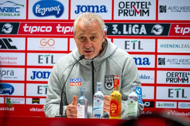 3 Soccer Bundesliga Viktoria Köln SSV Ulm 1846 Football, Matchday 17, on 06 12 2025 Pavel Dotchev Coach SSV Ulm 1846 at the press conference 3 Soccer Bundesliga Viktoria Köln SSV Ulm 1846 Football, Matchday 17, on 06 12 2025, Sportpark Höhenberg DFB REGULATIONS PROHIBIT ANY USE OF PHOTOGRAPHS AS IMAGE SEQUENCES AND OR QUASI VIDEO Copyright: xBEAUTIFULxSPORTS Erlhofx
