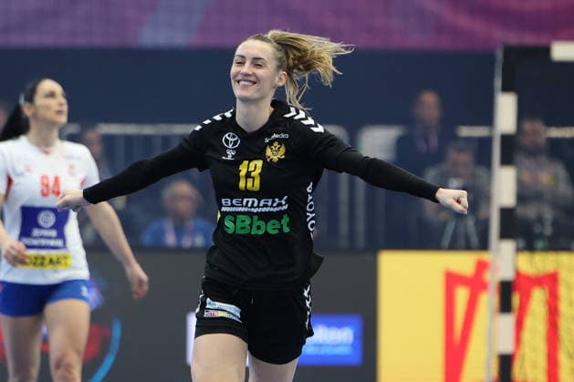 GER, Dortmund, 27th WommenÂs World Championship 2025, Main Round, Group II, 3 Round Round Montenegro MNE vs Serbia Serbia SRB 06 12 2025, Westfalenhalle, Dortmund, GER, Dortmund, 27th WommenÂs World Championship 2025, Main Round, Group II, 3 Round Round Montenegro MNE vs Serbia Serbia SRB , pictured Dijana TRIVIÄÜ MNE 13 , goal celebration jubilation jubilation jubilation, nordphotoxGmbHx xMeuter nph00351