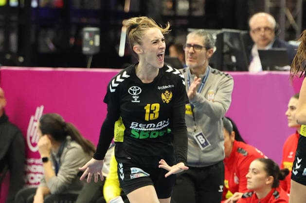 GER, Dortmund, 27th Wommen s World Championship 2025, Main Round Main Round, Group Group II, 3 Round Round Montenegro MNE vs Serbia Serbia SRB 06 12 2025, Westfalenhalle, Dortmund, GER, Dortmund, 27th Wommen s World Championship 2025, Main Round Main Round, Group Group II, 3 Round Round Montenegro MNE vs Serbia Serbia SRB , pictured goal celebration cheering, Dijana TRIVIÄÜ MNE 13 , nordphotoxGmbHx xMeuter nph00351