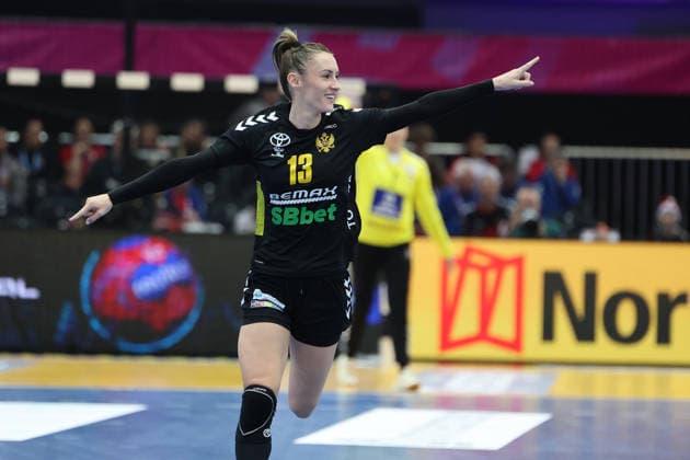 GER, Dortmund, 27th Wommen s World Championship 2025, Main Round Main Round, Group Group II, 3 Round Round Montenegro MNE vs Serbia Serbia SRB 06 12 2025, Westfalenhalle, Dortmund, GER, Dortmund, 27th Wommen s World Championship 2025, Main Round Main Round, Group Group II, 3 Round Round Montenegro MNE vs Serbia Serbia SRB , pictured goal celebration cheering, Dijana TRIVIÄÜ MNE 13 , nordphotoxGmbHx xMeuter nph00351