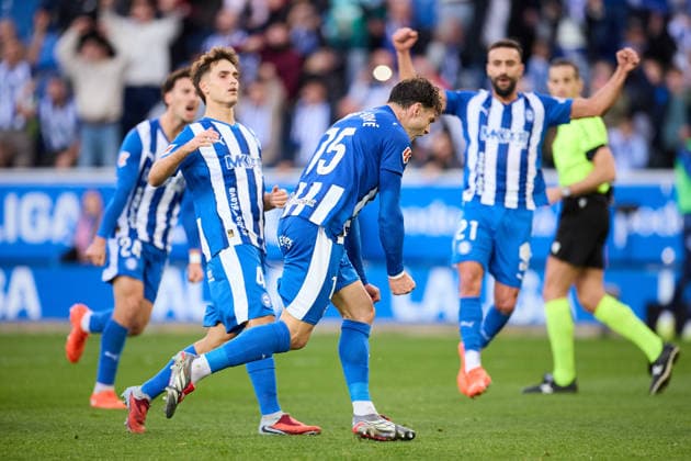 December 6, 2025, Vitoria, Alava, SPAIN: Lucas Boye of Deportivo Alaves celebrates after scoring the team s first goal during the LaLiga EA Sports match between Deportivo Alaves and Real Sociedad at Mendizorrotza on December 6, 2025, in Vitoria, Spain. Vitoria SPAIN - ZUMAa181 20251206_zaa_a181_180 Copyright: xRicardoxLarreinax