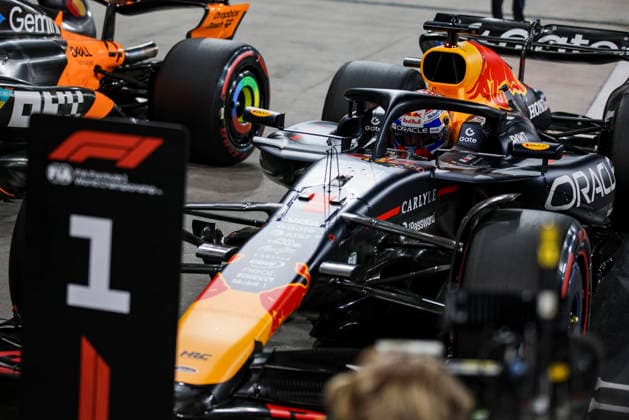 F1 - ABU DHABI GRAND PRIX 2025 01 VERSTAPPEN Max (nld), Red Bull Racing RB21, action during the 2025 Formula 1 Abu Dhabi Grand Prix, 24th round of the 2025 FIA Formula One World Championship, WM, Weltmeisterschaft from December 05 to 07, 2025 on the Yas Marina Circuit, in Abu Dhabi, United Arab Emirates - Abu DhabiUnited Arab Emirates  Copyright: xXavixBonillax