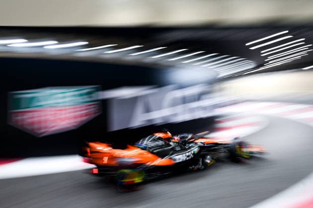 , Qualifying, F1 Grand Prix of Abu Dhabi, on 06 December 2025 in Abu Dhabi, United Arab Emirates Photo by Diogo Cardoso DeFodi Images , Qualifying, F1 Grand Prix of Abu Dhabi, Yas Marina Circuit on December 6, 2025 in Abu Dhabi, United Arab Emirates Photo by Diogo Cardoso DeFodi Images