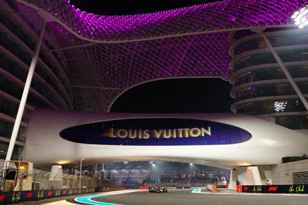 Max Verstappen Oracle Red Bull Racing, 01 , Qualifying, ARE, Formula 1 World Championship, Abu Dhabi Grand Prix, Yas Marina Circuit, Saturday, 06 12 2025 ARE, Formula 1 World Championship, Abu Dhabi Grand Prix, United Arab Emirates, Yas Marina Circuit, 06 12 2025 Abu Dhabi Copyright: xEibner-Pressefoto AnnikaxGrafx EP_AGF