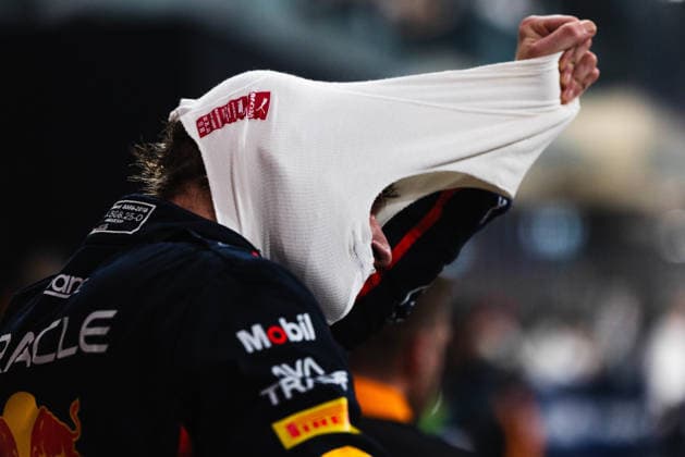 December 6, 2025, Abu Dhabi, Abu Dhabi, United Arab Emirates: 1 MAX VERSTAPPEN (NLD, Red Bull Racing F1 Team) in parc fermo after the qualifying session at the Formula 1 Etihad Airways Abu Dhabi Prix 2025 at the Yas Marina Circuit in Abu Dhabi, United Arab Emirates Abu Dhabi United Arab Emirates - ZUMAr193 20251206_zsp_r193_120 Copyright: xSaraxRuffonix