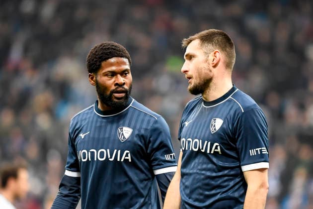 Moritz Broni Kwarteng VfL Bochum and Matus Bero VfL Bochum looks on during the 2 Bundesliga match between VfL Bochum and Arminia Bielefeld, Vonovia Ruhrstadion on December 06, 2025 in Bochum, Germany Photo by Max Maiwald DeFodi Images Moritz Broni Kwarteng VfL Bochum and Matus Bero VfL Bochum looks on during the 2 Bundesliga match between VfL Bochum and Arminia Bielefeld at Vonovia Ruhrstadion on December 6, 2025 in Bochum, Germany Photo by Max Maiwald DeFodi Images DFB DFL REGULATIONS PROHIBIT ANY USE OF PHOTOGRAPHS AS IMAGE SEQUENCES AND OR QUASI VIDEO Photo by Max Maiwald DeFodi Images