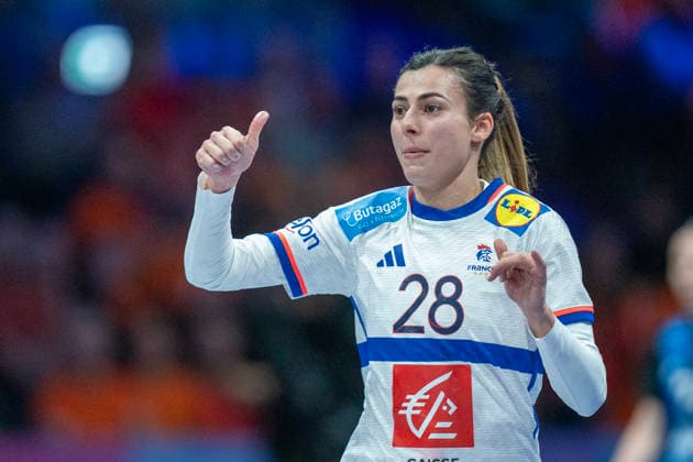 2025-12-06 France vs Argentina ROTTERDAM, NETHERLANDS - DECEMBER 6: Lucie Granier of France during the IHF Worldchampionship 2025 match for women, between France and Argentina at Ahoy on December 6, 2025 in Rotterdam, Netherlands. Rotterdam Ahoy Netherlands Content not available for redistribution in The Netherlands directly or indirectly through any third parties. Copyright: xHenkxSeppenx