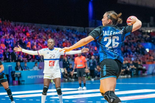 2025-12-06 France vs Argentina ROTTERDAM, NETHERLANDS - DECEMBER 6: Lucia Dalle Crode of Argentina during the IHF Worldchampionship 2025 match for women, between France and Argentina at Ahoy on December 6, 2025 in Rotterdam, Netherlands. Rotterdam Ahoy Netherlands Content not available for redistribution in The Netherlands directly or indirectly through any third parties. Copyright: xHenkxSeppenx