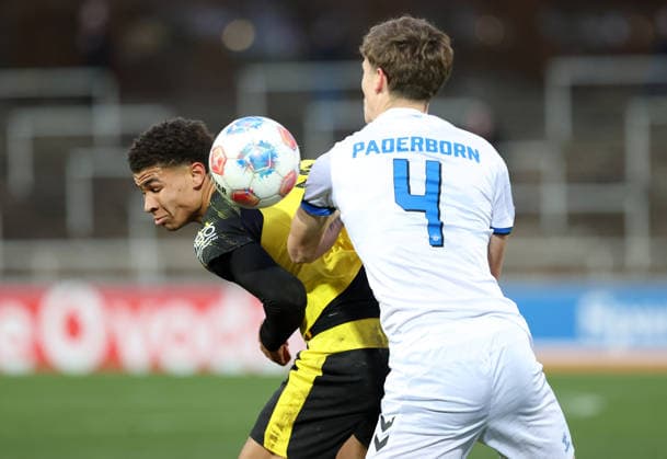 Saturday 06 12 2025, Season 2025 26, Regionalliga West, Matchday 18 at Stadion Rote Erde Dortmund, BVB Borussia Dortmund II SC Paderborn U23, Jordi Leander Paulina BVB II v Krevin Krumme SCP , v l