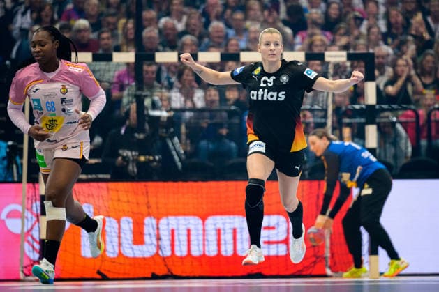 Handball, Womens World Championship, Main Round Spain Germany Antje Döll Doell Germany Dortmund Westfalenhalle Nordrhein Westfalen Germany