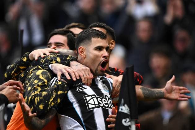 Bruno Guimaraes of Newcastle United celebrates scoring their first goal Newcastle United v Burnley, Premier League, Football, St James Park, Newcastle, UK - 06 Dec 2025Newcastle St James Park United Kingdom EDITORIAL USE ONLY No use with unauthorised audio, video, data, fixture lists, club league logos or live services. Online in-match use limited to 120 images, no video emulation. No use in betting, games or single club league player publications. Copyright: xRichardxLee Shutterstockx 16009236ch