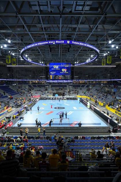 Handball scene in the SAP Arena with players from Rhein Neckar Löwen and HC Erlangen Handball scene with Rhein Neckar Löwen and HC Erlangen Copyright: xspeedshotx