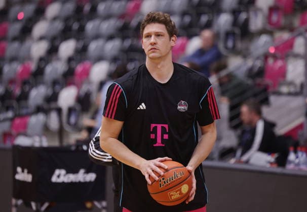 Patrick Heckmann Telekom Baskets Bonn vs NINERS Chemnitz 9 Speiltag Season 2025 26