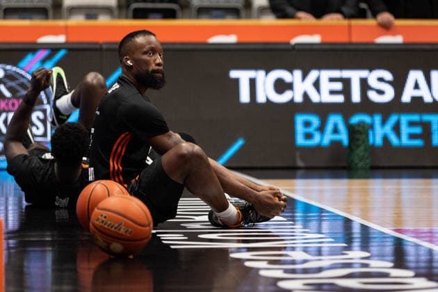 easyCredit Basketball Bundesliga, Telekom Baskets Bonn vs Niners Chemnitz, 06 12 2025 easyCredit Basketball Bundesliga, Telekom Baskets Bonn vs Niners Chemnitz, 06 12 2025, Telekom Dome Bonn Copyright: xBEAUTIFULxSPORTS Derixx